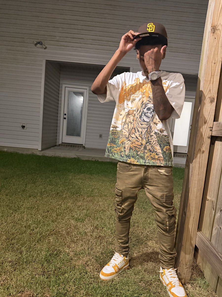 Notdyl__'s tweet photo. LongLiveⓂ️ https://t.co/Mbpo8Hekcg