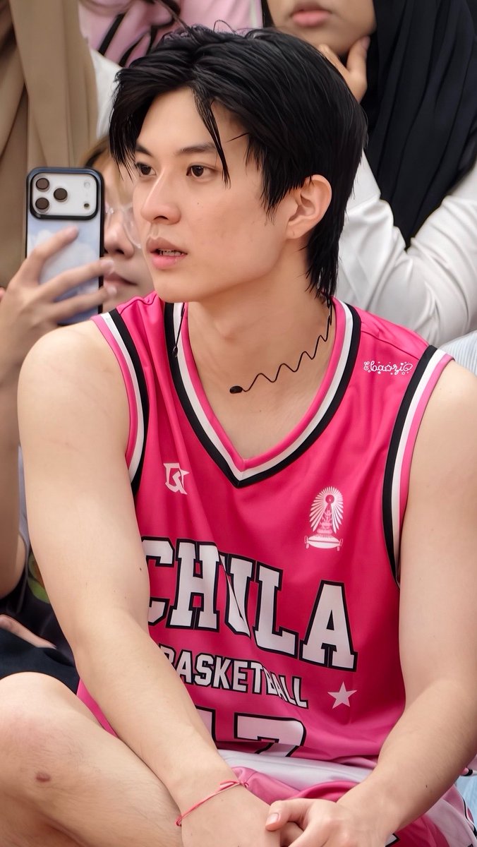 baoziaibaobao's tweet photo. ตั้งใจดูบาส ing

#Aston_lv
#ChulaBasketballAllStar2026 https://t.co/IfH8NpiBZo