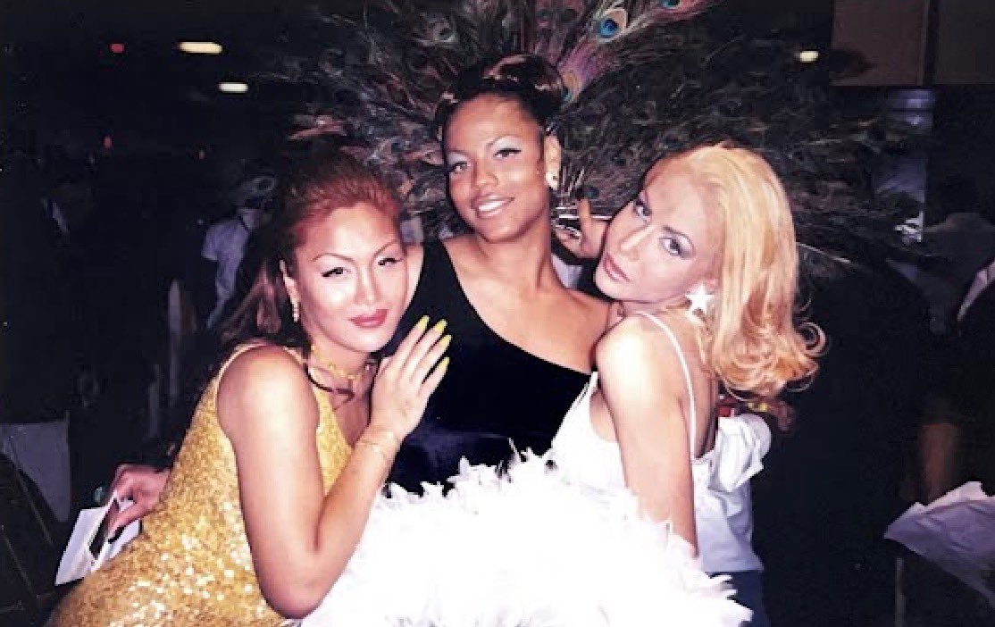 burydabarbie's tweet photo. what i imagine when i hear “the dolls” yall call anybody that now though! https://t.co/evuPoQWzfB
