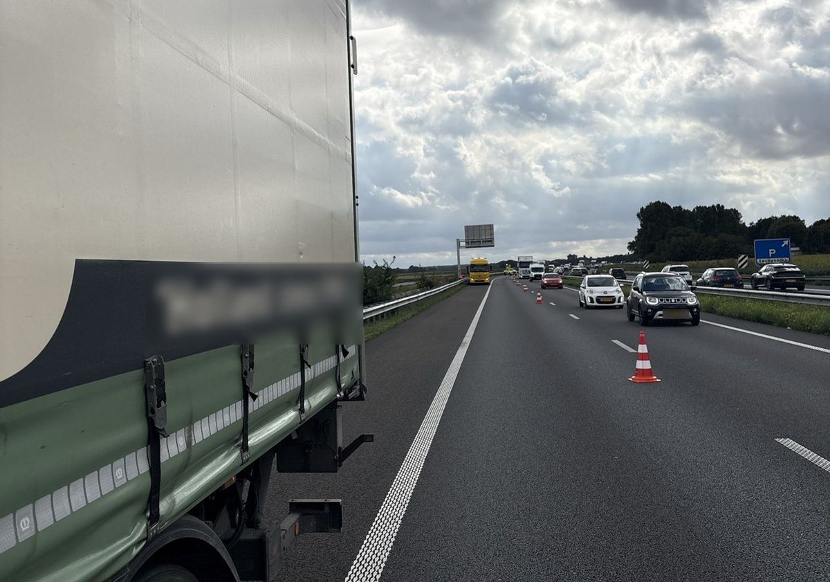 Ongeval met vrachtwagen en bestelauto op A58 bij Wouwse Plantage