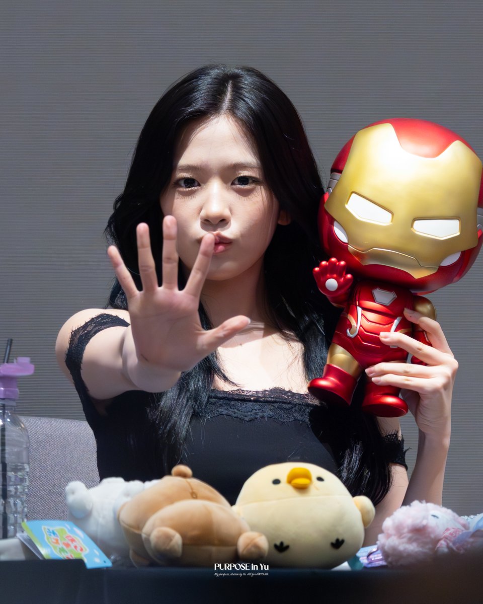 purpose_in_yu's tweet photo. iron man🦸🏻‍♀️

260903 YETI
#ANYUJIN #안유진 #YUJIN #ユジン 
#IVEYUJIN #IVE #아이브 https://t.co/vTQur1hIjT