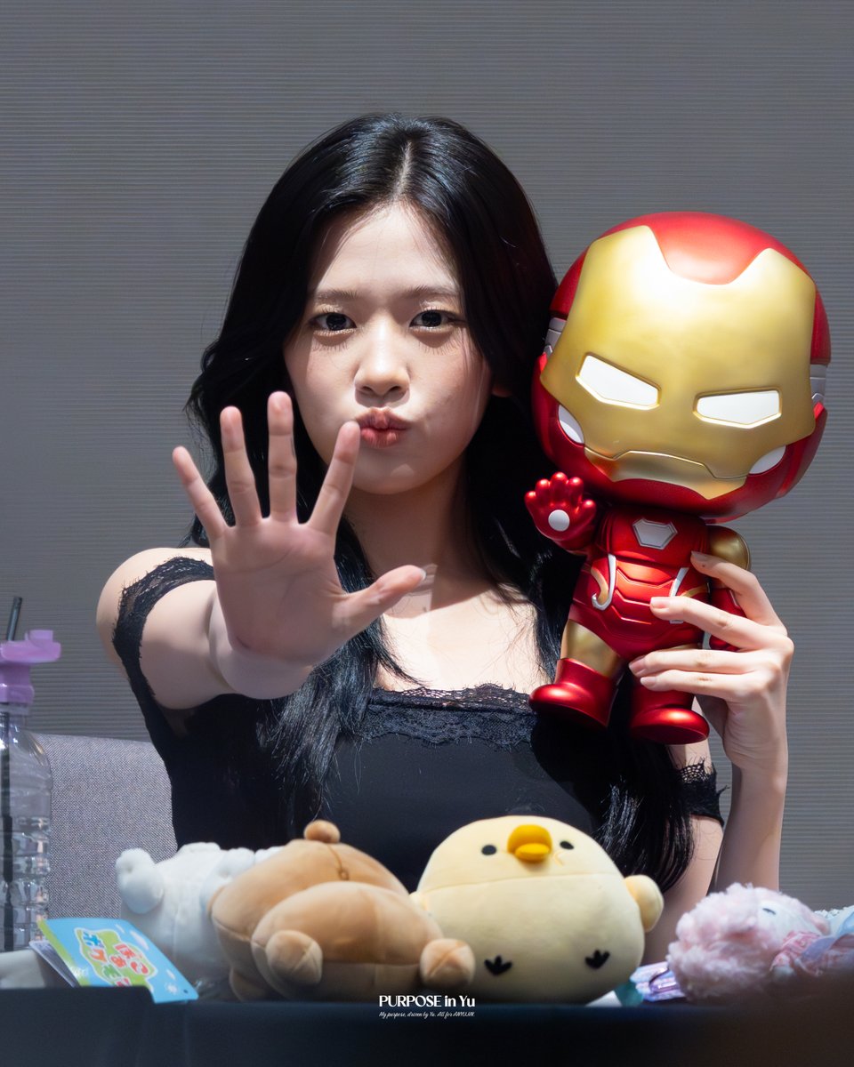 purpose_in_yu's tweet photo. iron man🦸🏻‍♀️

260903 YETI
#ANYUJIN #안유진 #YUJIN #ユジン 
#IVEYUJIN #IVE #아이브 https://t.co/vTQur1hIjT