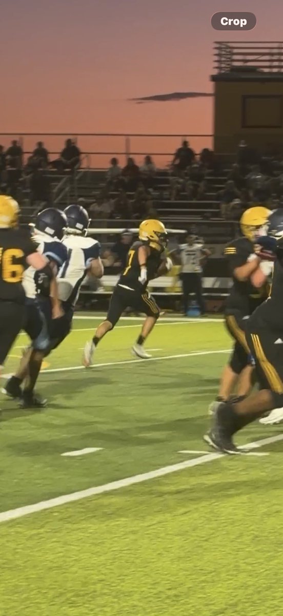 Goldwater_Ath's tweet photo. Score Update: JV Football 30-8 winner over Deer Valley. Great way to open the JV Season! #charactermatters #goldbulldo https://t.co/WJD8Yl2gEO