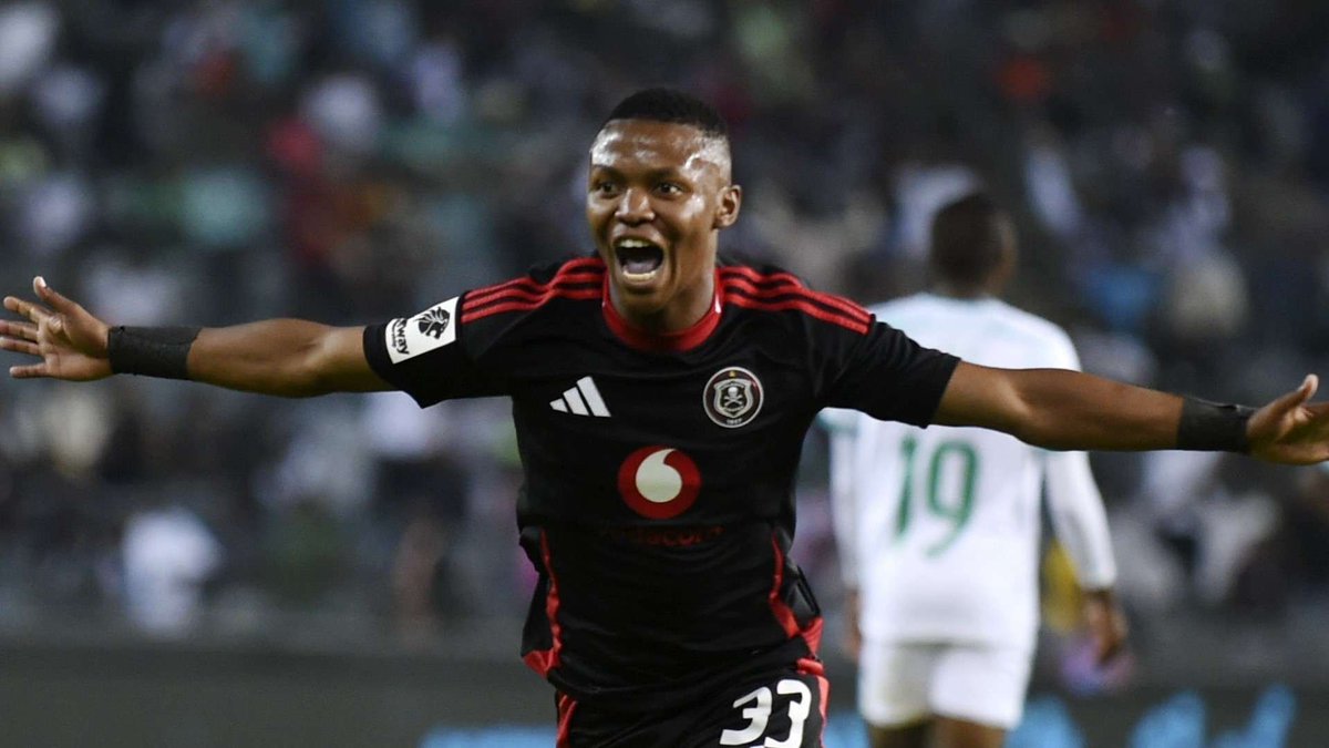 UnplayableZA's tweet photo. 𝗕𝗥𝗘𝗔𝗞𝗜𝗡𝗚‼️

Mohau Nkota has joined Orlando Pirates on loan for this season. From Al-Ettifaq.

#UNPLAYABLE https://t.co/USOKKNwZLG