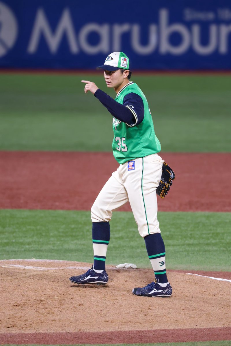 ___yklt9__'s tweet photo. 神宮1軍初登板でほぼ同じメンバーにズタボロにされてから1年❗️全然違う姿だった 　͈ᴗ̀ ̫ᴗ́ ͈👊🏻 https://t.co/rWfsMCad0J