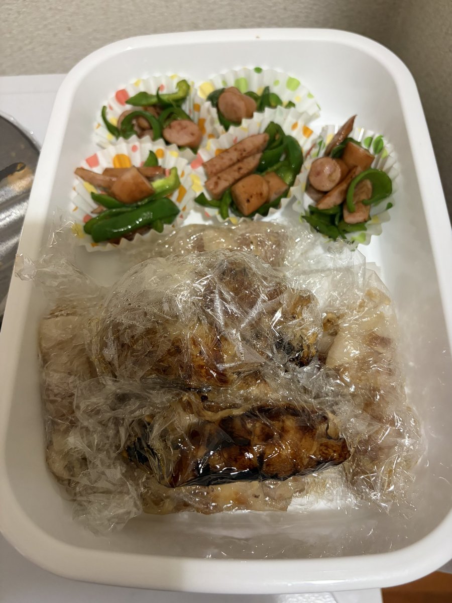 yuti___1026's tweet photo. 弁当のおかず飽きないように冷凍ストック🍱自炊楽しい https://t.co/bSf4ohw9a6