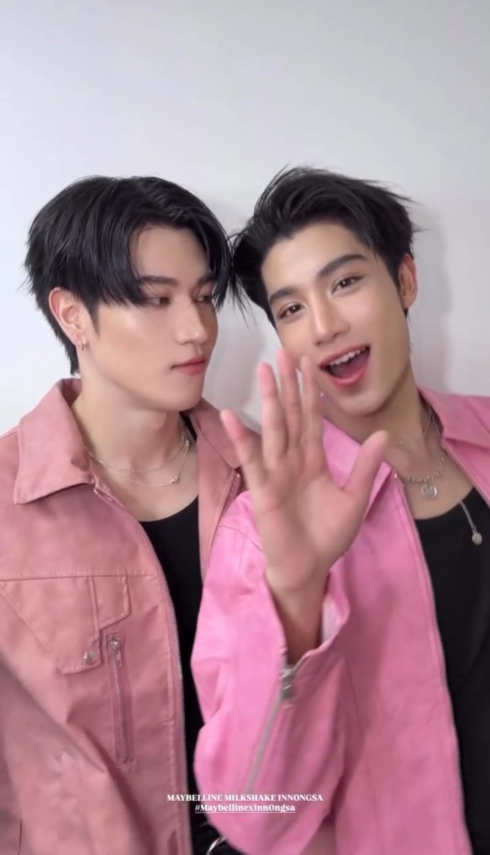 whentherainfade's tweet photo. ก็มองแบบเดียวกันเลยนิ จะภพทิน อินองศาอะไรwa วันนี้ 🥸🥸 https://t.co/RyOHHZsIYX