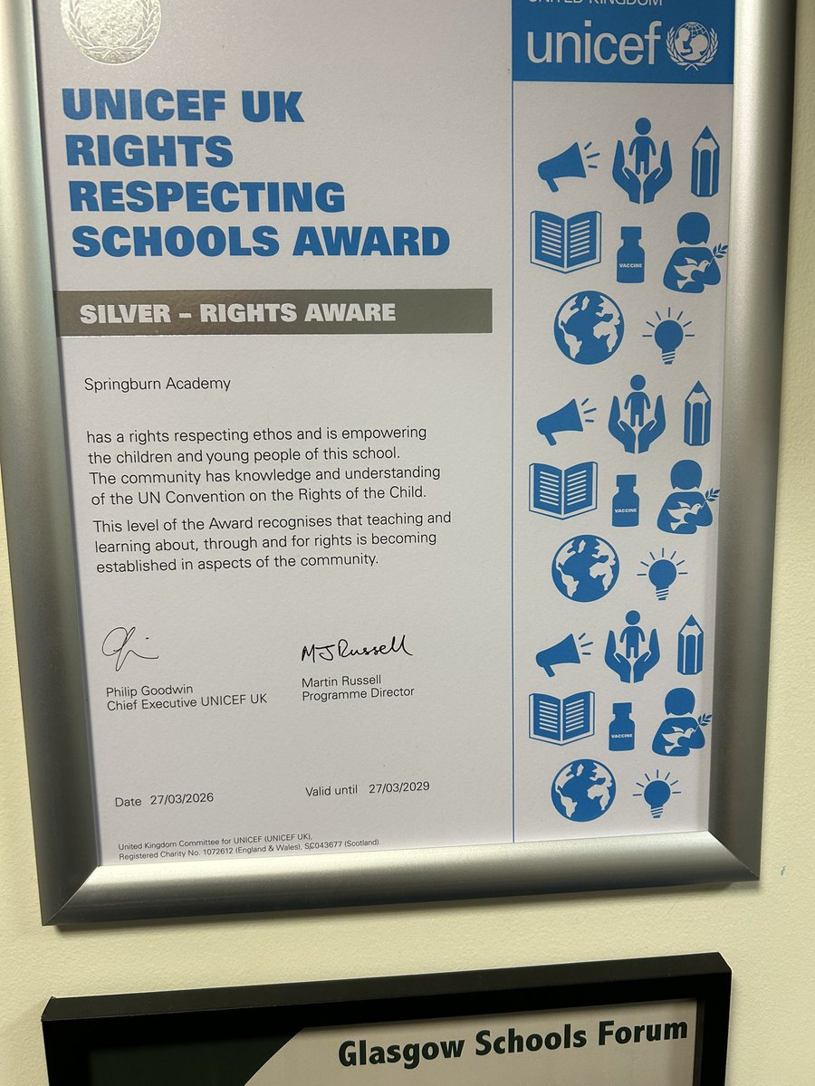 garycondie67's tweet photo. Now it’s getting real. Feel as if we are just back and already met my first group of facilitators for the #GlasgowSchoolsForum  next week Thank you Miss Wilson @springburnacad  for organising. Looking forward to Monday #UNCRC @EdISGlasgow @CDavren @Baker_GCC https://t.co/mgesC7FrmX