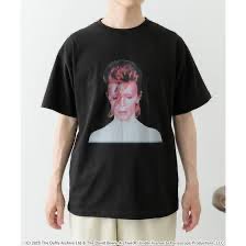 No1_fashion1's tweet photo. ③RAF SIMONS × David Bowie

音楽やユースカルチャーから多くの影響を受けてきたRAF SIMONS。

デヴィッド・ボウイは、RAF SIMONSの世界観を語るうえでも欠かせない存在のひとり。

ただのバンド・有名人Tではなく、デザイナー自身のカルチャーへの敬意まで感じられる1枚。 https://t.co/lkr1TGm1OR