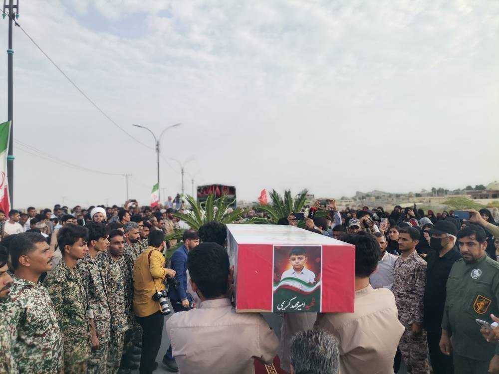 IrnaEnglish's tweet photo. A grand funeral ceremony is being held for the victims of US' criminal strike on a wedding in Kuhestak, Hormozgan Province. https://t.co/eZJjuROPkC