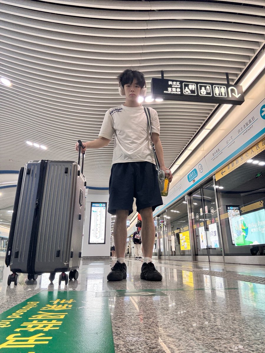 jinmunhi's tweet photo. 我身高： https://t.co/Z61p7VWOuL
