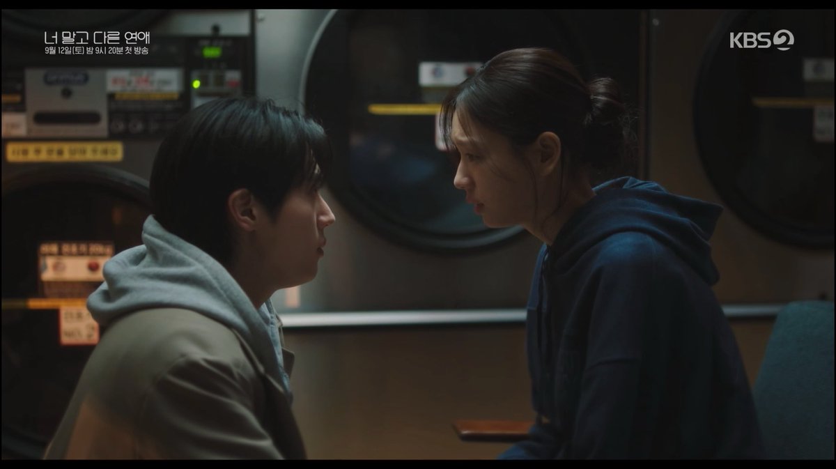 danaa___a's tweet photo. 한태승 정장 말고 다른 옷 처음 보는 것 같은데 무슨 장면일까.. 빨래방인데..
우리 미도는 또 왜 표정이...⸝⸝ʚ̴̶̷̆ ̯ʚ̴̶̷̆⸝⸝ https://t.co/61L71yIKZJ