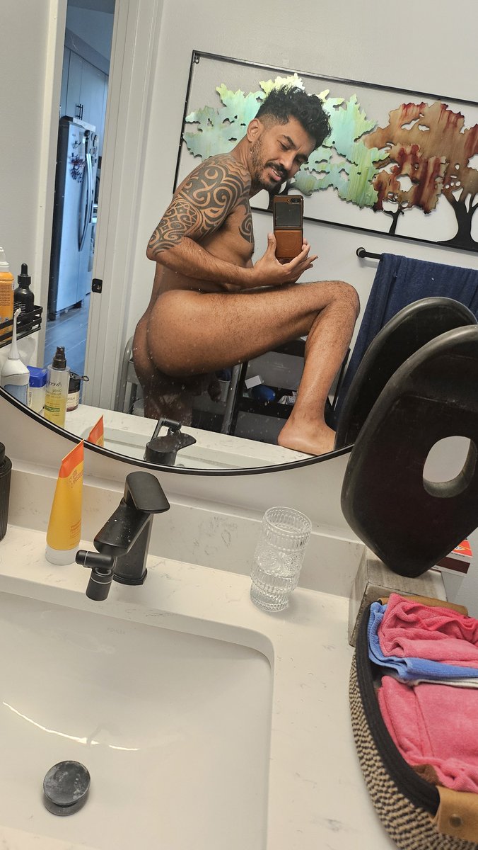 RamiRamrod's tweet photo. Good morning sluts https://t.co/hXQQqBE1Oy