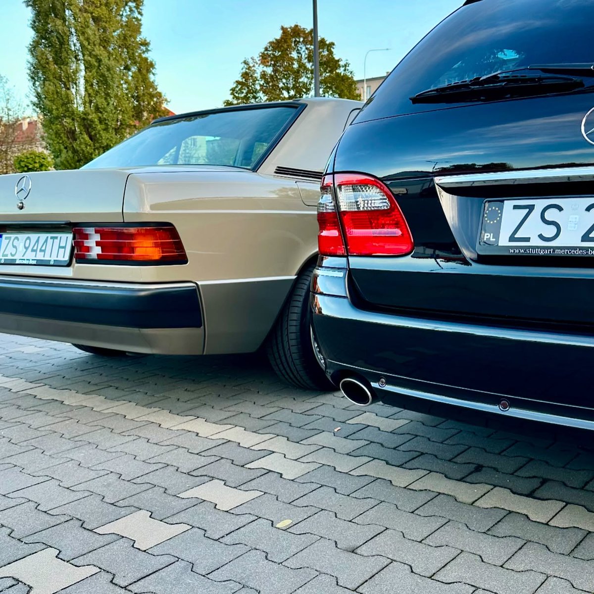 ReidCathyigs's tweet photo. Two shapely rear ends: a classic designed by Bruno Sacco and one of the most beautiful Mercedes wagons, designed by Hartmut Sinkwitz. Do you like this duo? https://t.co/zNNRKk4HMj
