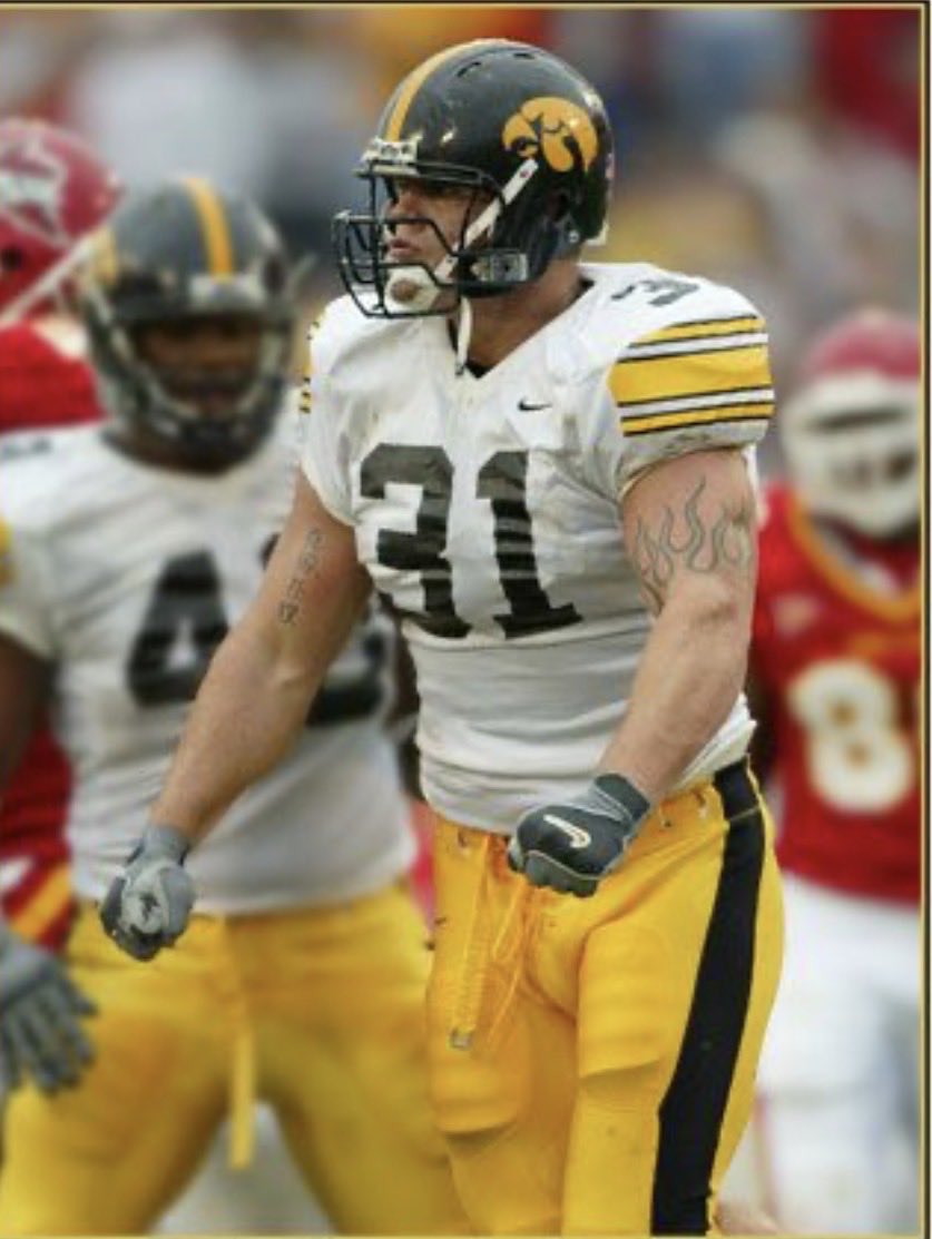 Impetuoushawk's tweet photo. @HausenHomer Easy choice… Give me Matt Roth 😈 https://t.co/rs2qizJVer
