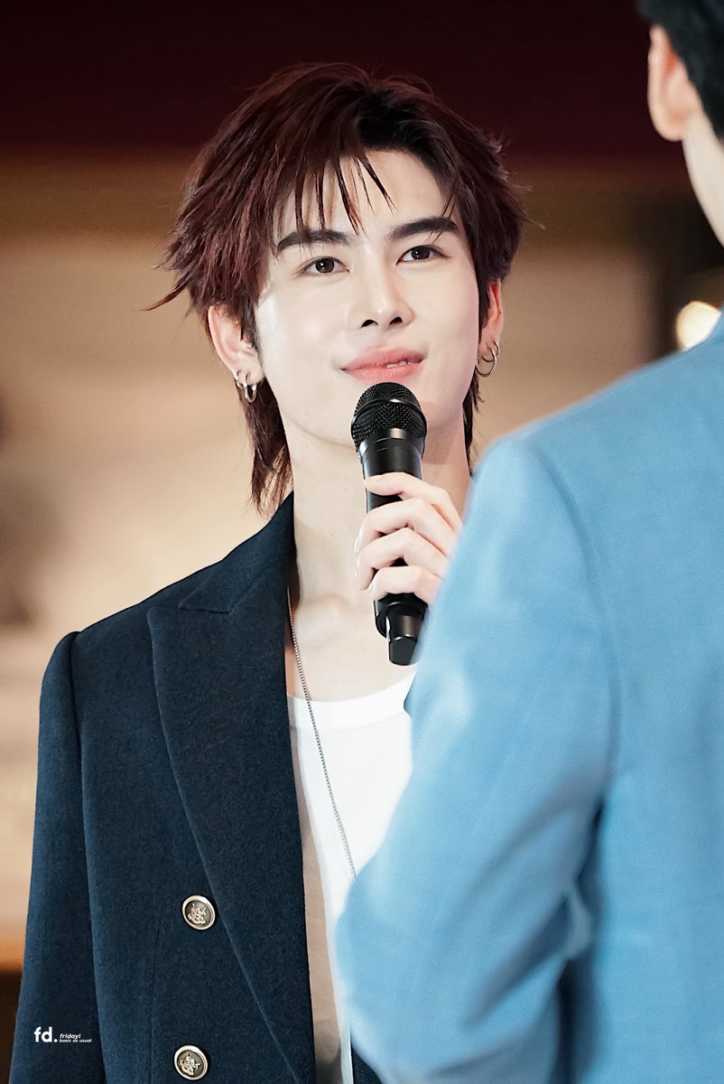 x_fridayy's tweet photo. ใครจะไม่แพ้อะ 🥺🫳🏻💘

PERTHSANTA THE NEW CLINIC
#DestinyclinicxPerthSanta
#Santapp https://t.co/zTE1pvOIb4