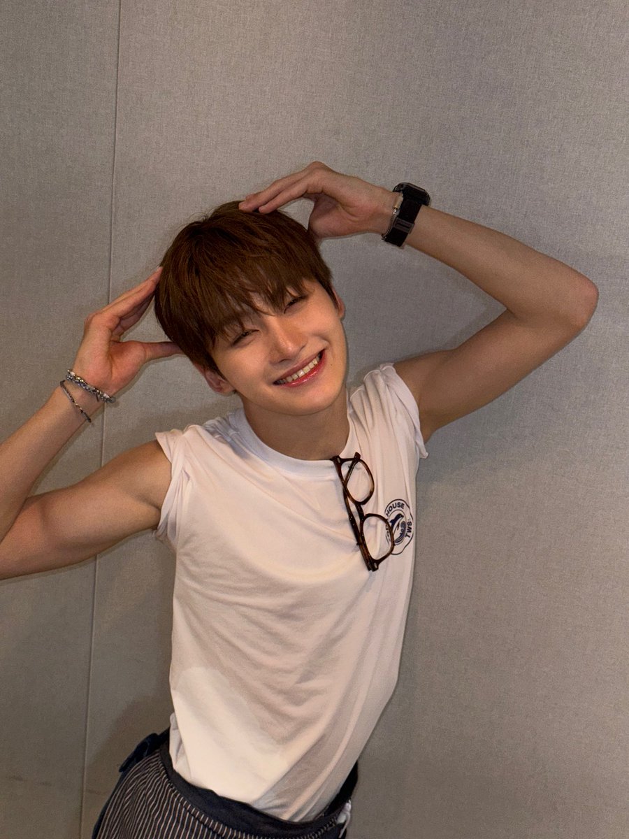 ovemalang's tweet photo. 아지훙넘존귀야 ㅜㅜㅜ https://t.co/jU9JzglYTq