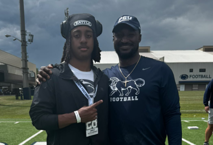 sixstarfootball's tweet photo. Keystone Prospects: New Names Entering the Conversation

📈Pennsylvania Prospects Uncovered and A look at Talent Making an Impression🔥

STORY➡️https://t.co/XNBAxbDBMR

@Jchally777 @Juerobinson2 @Bla9ise @corddarell @Logansmith299 @NickVennare @Ty_Winn09 @timothy_wi93066 @IsaiahZimmerm14
