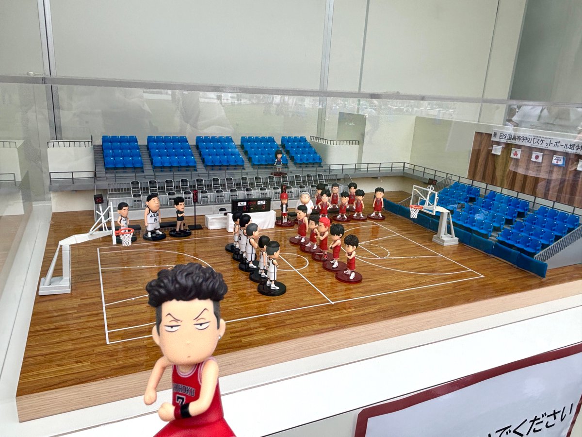 0101ya0505's tweet photo. #バスケエンニチ
久しぶりにバスケットボール触れて楽しかった🏀✨シュート何本か打っただけでゼェハァしてしまったTHE運動不足
たくさんのお子さんがバスケを楽しんでる姿もとても良かったです👦🏻
来年の #THEFIRSTSLAMDUNK 再上映も楽しみにしてます🎦 https://t.co/NiG8vCSHbu