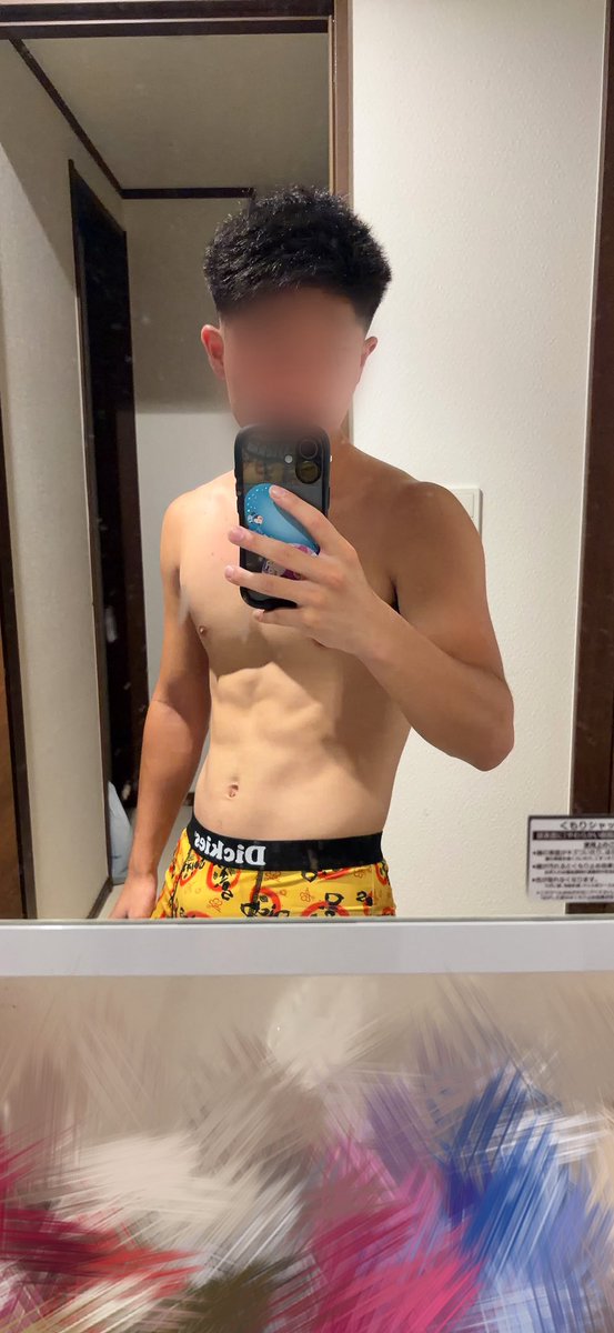 t0ra719's tweet photo. 髪切った報告でえどがれるぐらいえろボデー目指しやす🫡
 #ゲイ #バイ https://t.co/4hbxFT2fJf