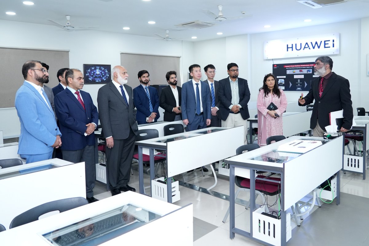 HuaweiPK's tweet photo. https://t.co/4zWL0rxUQU