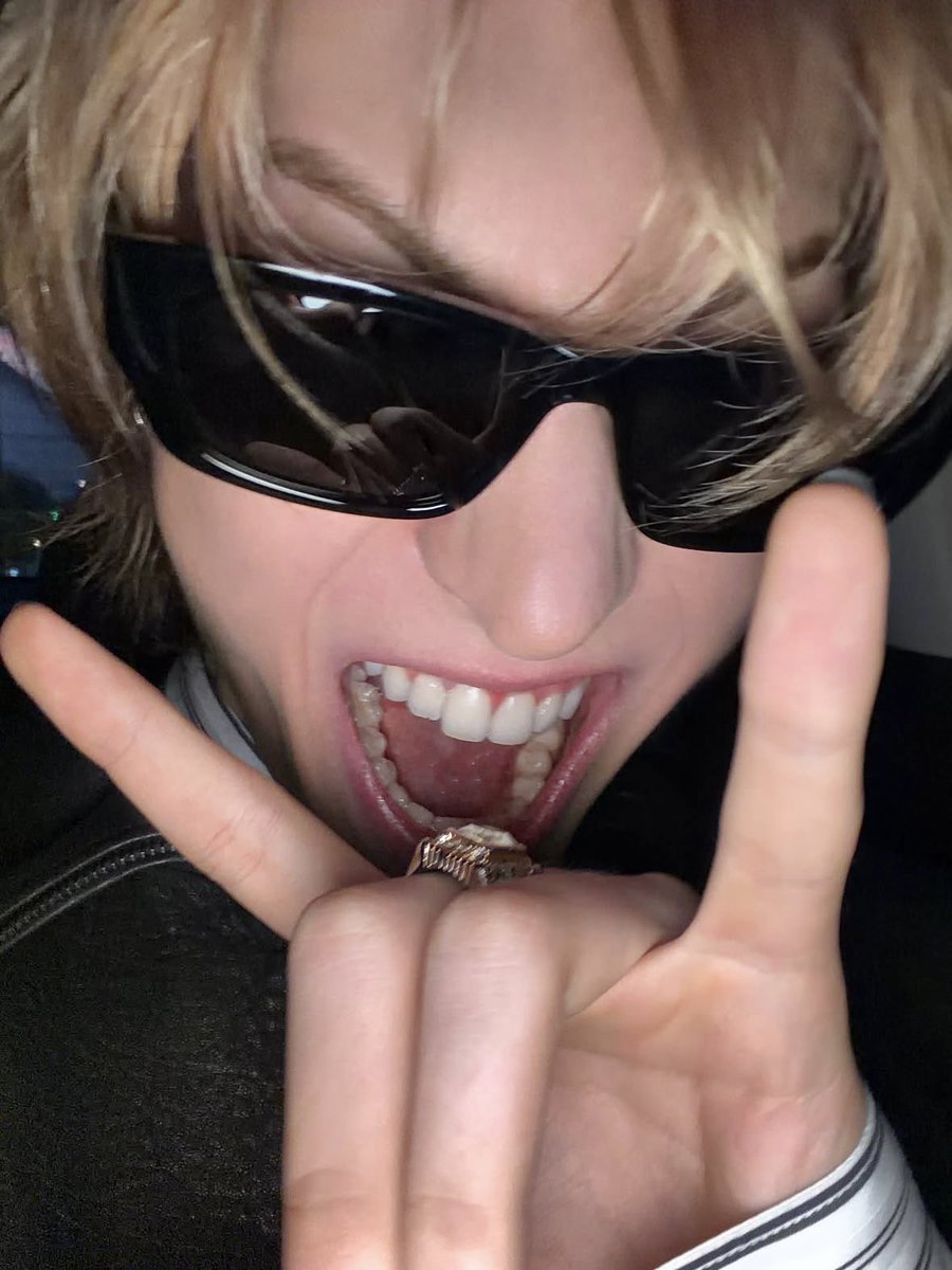 bxed__'s tweet photo. la foto grita FAH sola https://t.co/odcRVYGjvs