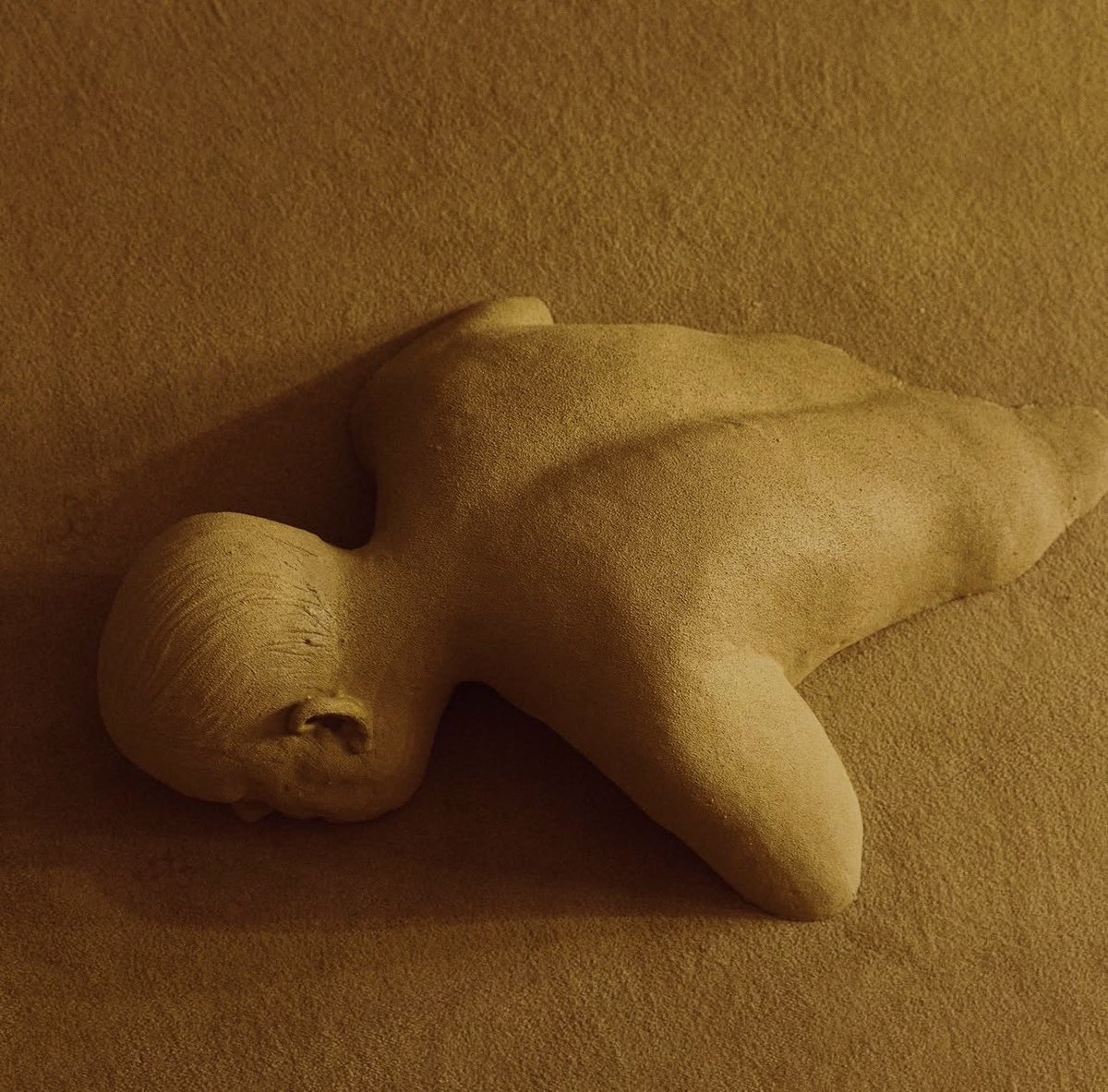 KaneHypeGuy's tweet photo. New high quality images of the “Carpet People” from Backrooms. https://t.co/ym4hCdzWHU