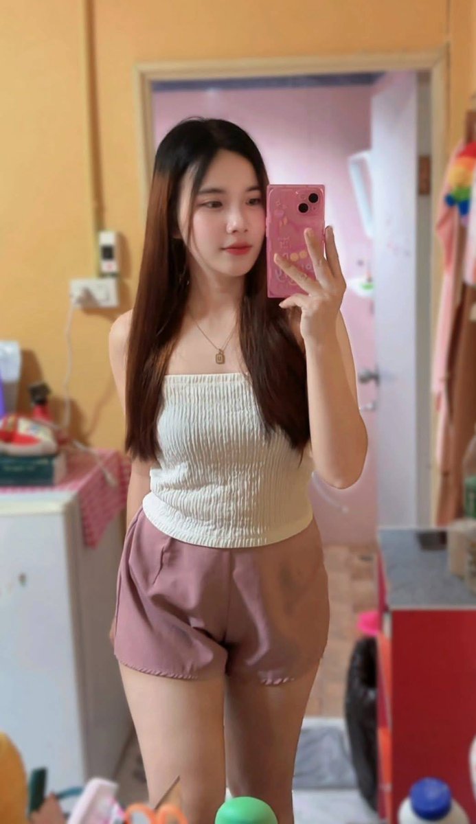 5o10on's tweet photo. ฝันดีไม่สำคัญ ฝันถึงกันสำคัญกว่าาา 🥰🥰🥰 https://t.co/AQ6O9cexpJ