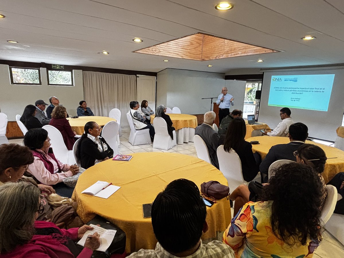 CorfoArica's tweet photo. #Arica Con presencia de productores agrícolas, se realiza Seminario inicio “Transferencia en tecnologías de deshidratación y postcosecha para fortalecer la resiliencia comercial y diversificación de la oferta agrícola de la Región”. Financia el CDPR y Ejecuta Inia Ururi https://t.co/IOgneTLraa