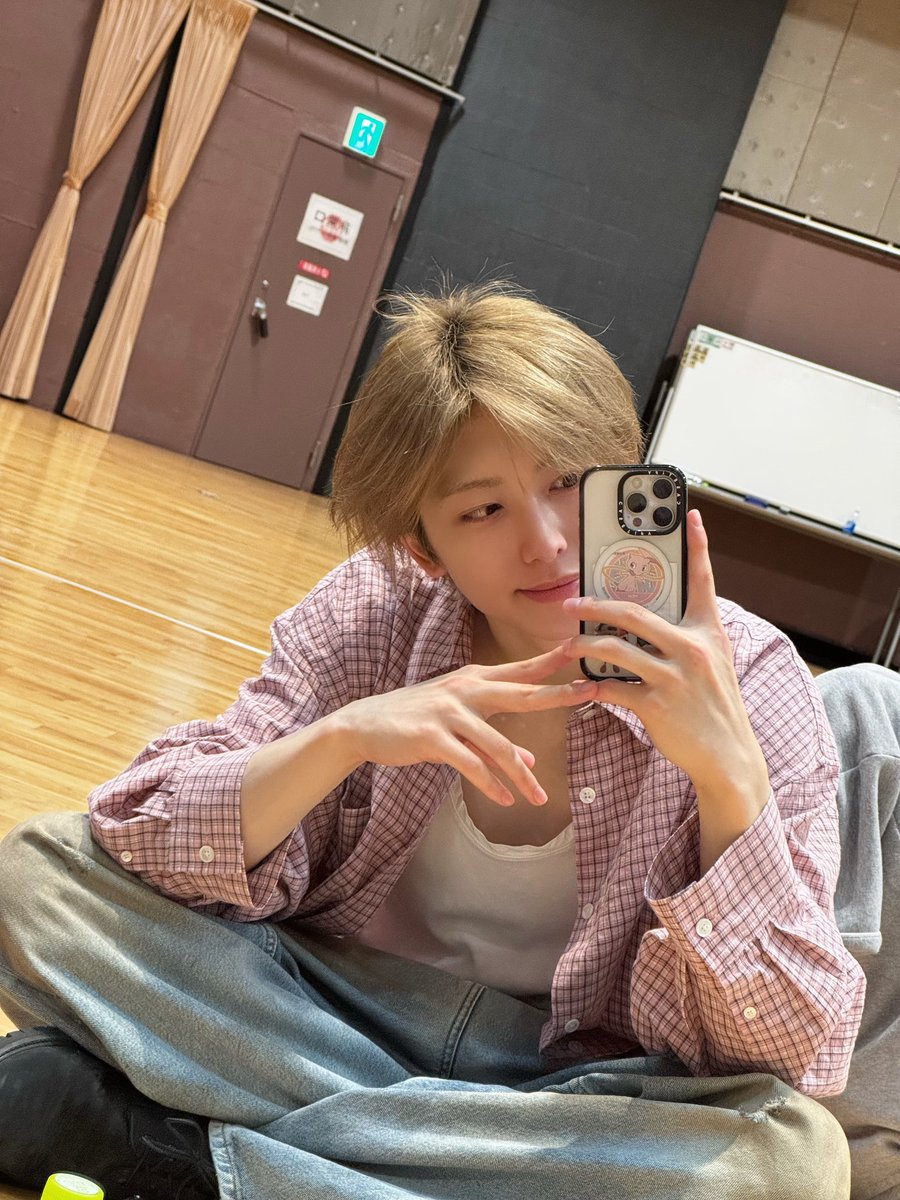 hourly_fuma's tweet photo. pretty in pink 🩷

#andTEAM #앤팀 #フウマ #FUMA #andTEAM_FUMA #후마 https://t.co/2LehvyPAp5