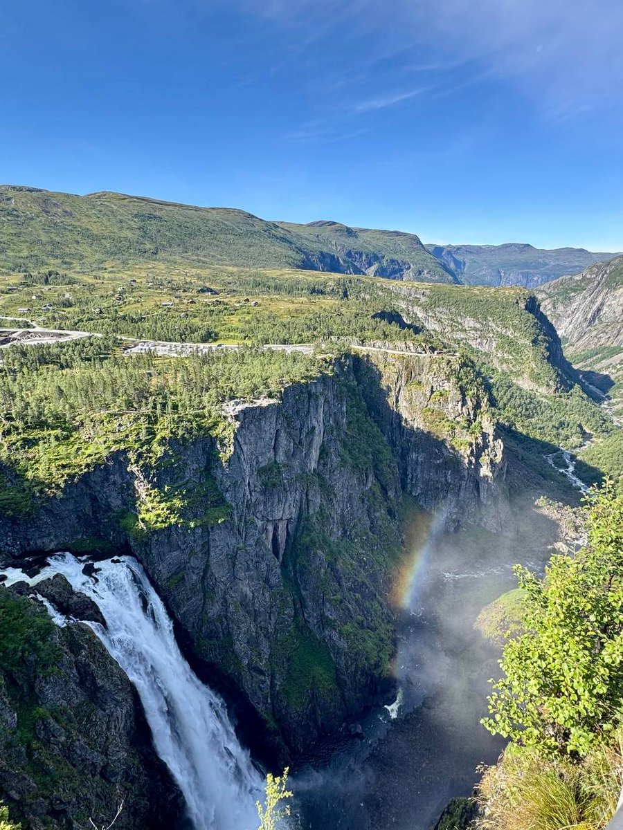 wolfteamnb77646's tweet photo. Memories made, heart full #PlanetEarth #DiscoverEarth #ScenicViewsGood food, great views, happy me #OceanViewsThis is the kind of life I love #LifeLately #CurrentlyExploring #WeekendVibes#WeekendEscape #NeededThis #WorthTheTripThe climb was worth it #EnjoyTheMomen https://t.co/71sHYnSr2i