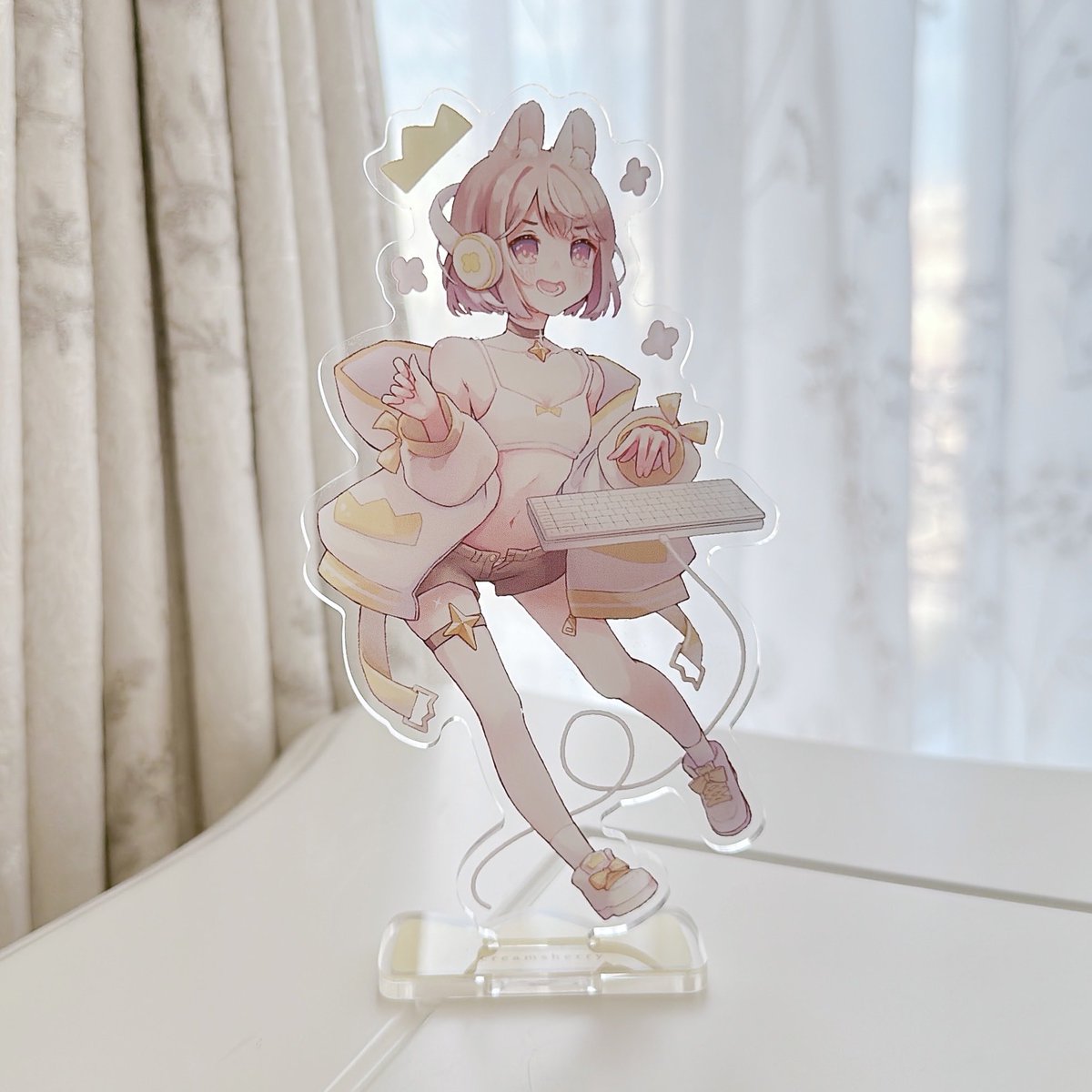 creamsherryart's tweet photo. DJ SHERRY acrylic stands/stickers and DJ BELIN stickers are also back in stock! 👑✨
DJしぇりー・DJベリンのグッズも再入荷！(*´ワ`*)🌼📢

https://t.co/etA79WGTMW https://t.co/5q4n6J8mCE