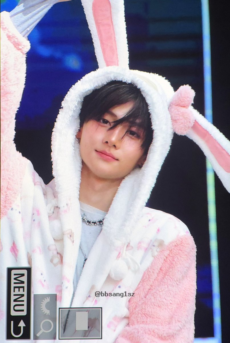 formyflowerboy's tweet photo. 本当にだめかも スマホぶん投げちゃった https://t.co/e8j2K0fN44