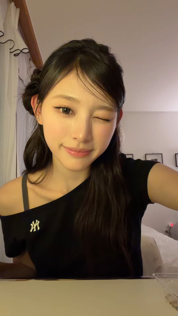 HonJul_2's tweet photo. 미나미 미모 미쳤어 https://t.co/6CVHx7OhiI