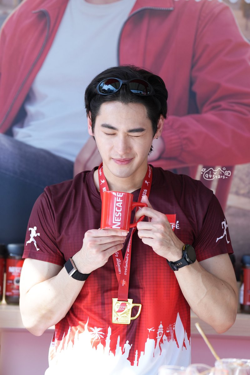 94stars_'s tweet photo. D-6😺
20260607
NESCAFE RUN HATYAI2026 X KAO
#NESCAFERUNHATYAI2026 #NESCAFEREDSPACE
#NESCAFEREDCUP
#หัวเช้าดีๆไปกับเก้า
#number_9th @numberx9th
#งุ้งงิ้งๆของนพเก้า https://t.co/Phhf21cyc0