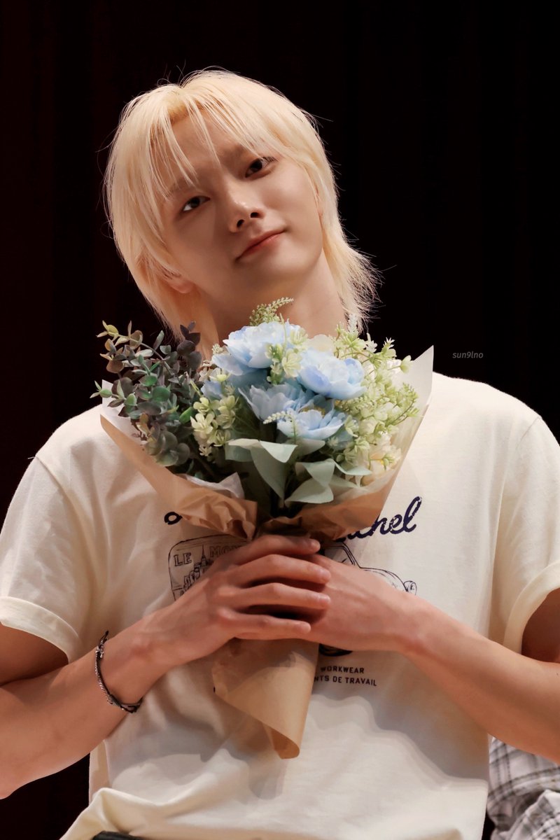 sun9lno's tweet photo. *.𝜗𝜚.Happy Birthday.ꪆৎ.*

BOYNEXTDOOR SUNGHO

#성호의_청춘에_불을지펴줘
#HaveYeppifulDay
#ソンホという猫に出会えた奇跡 https://t.co/fLT3d5yByn