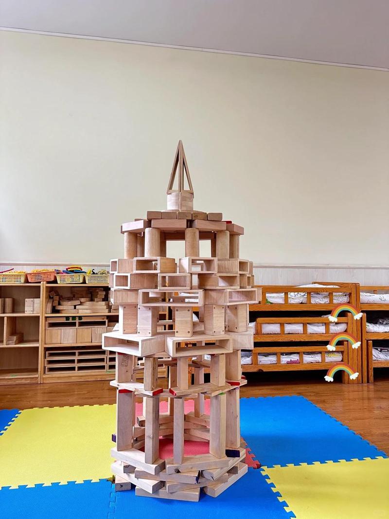 LuciaMartiy6lh's tweet photo. Mira! Mi hijo aprendió a hacer una torre de bloques hoy, sonríe de oreja a oreja , y compartir este momento junto a él es lo mejor del mundo. https://t.co/RsEaOacqO7