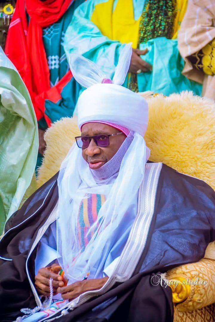Abbaxxernderm's tweet photo. INNALILLAHI WA INNA ILAIHI RAJI’UN 😭💔

Cikin alhini da jimami muke sanar da rasuwar Mai Martaba Sarkin Gumel, Alhaji Ahmed Muhammad Sani.

Muna roƙon Allah Maɗaukakin Sarki Ya gafarta masa, Ya jiƙansa da rahama, Ya sanya Aljannar Firdausi ce makomarsa. 🤲
Allah Ya jikansa 😭😭 https://t.co/hjlKnzpYIo