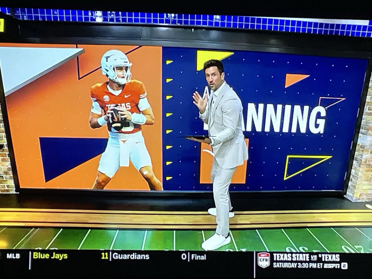 dcarrrlson's tweet photo. Don’t normally see @JRodgers11 doing a guest hit on @GetUpESPN, but his breakdown of @TexasLonghorns Arch Manning’s improved throwing mechanics this morning was great! I appreciate segments like these @Espngreeny 

#espn #GetUp @TexasFootball #texas #cfp @CollegeFBonX https://t.co/YhQo4sNMeo
