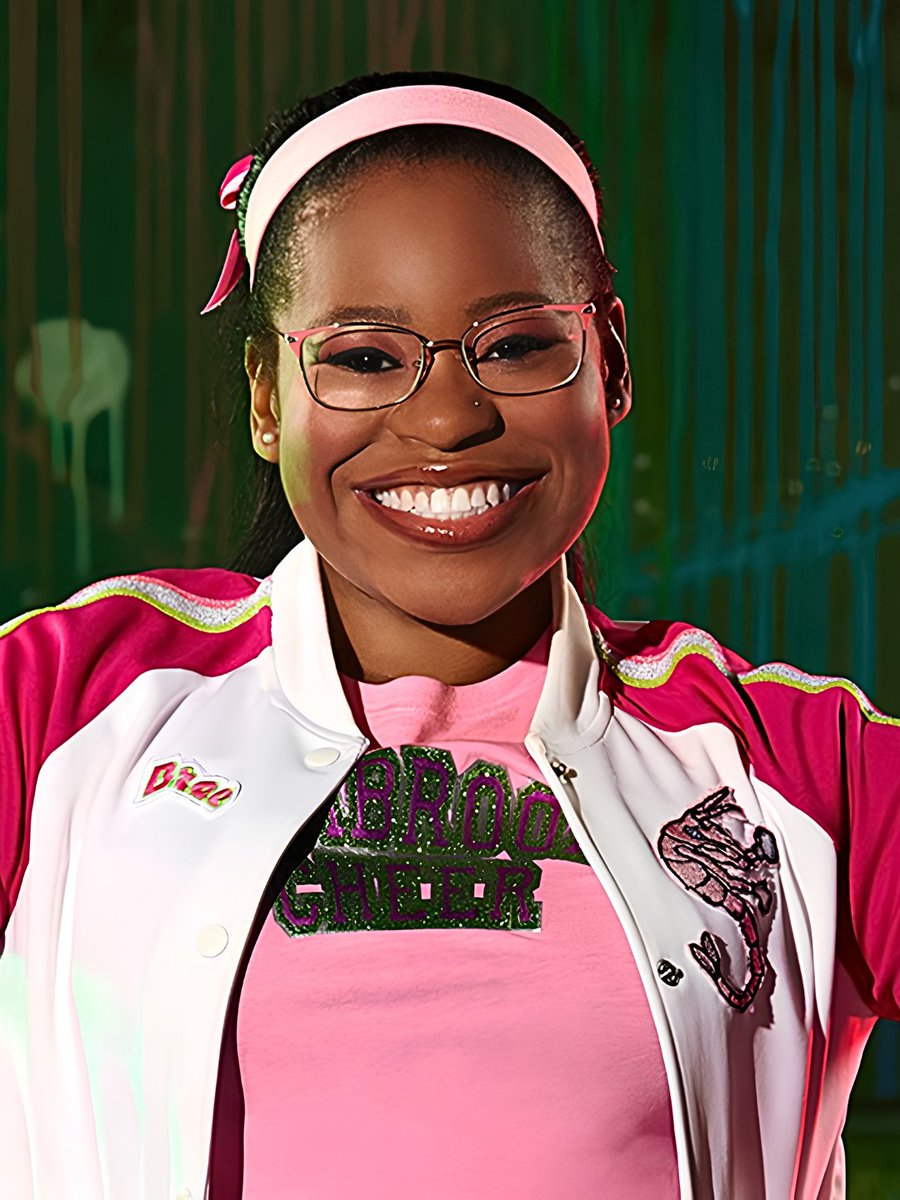 ElMundoUsaTV's tweet photo. 💔 Carla Jeffery, best known for playing Bree in Disney Channel’s ZOMBIES franchise, has died at the age of 33.  Jeffery’s career spanned more than two decades, with appearances in different productions.
#RIPCarlaJeffery #ZOMBIES #DisneyChannel #Entertainment #ElMundoUSA https://t.co/wS8RwdFUWX
