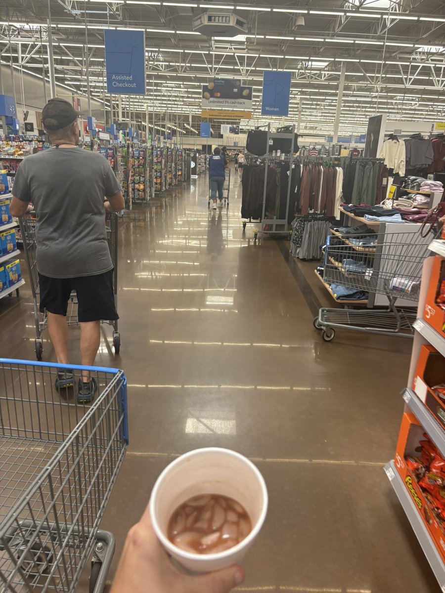 TaftsTub2's tweet photo. Walmart Bloody Mary https://t.co/t8HM2LEQdu