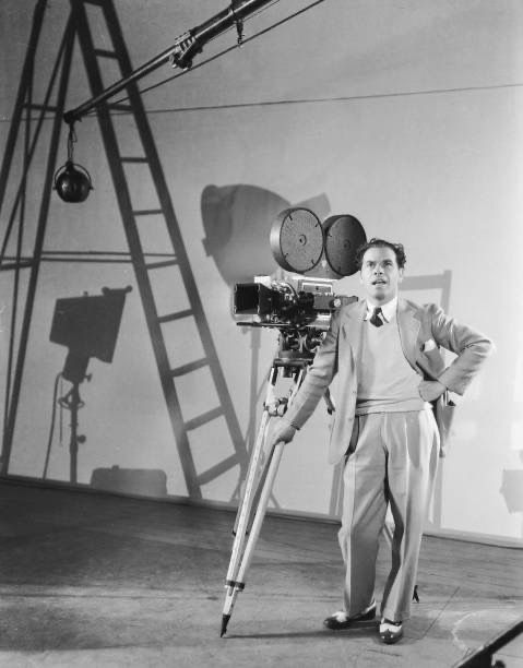 CitizenScreen's tweet photo. “Film is a disease. When it infects your bloodstream, it takes over as the number one hormone; it bosses the enzymes; directs the pineal gland; plays Iago to your psyche. As with heroin, the antidote to film is more film.”

- Frank Capra (May 18, 1897 – September 3, 1991) https://t.co/YES8VtCVxm