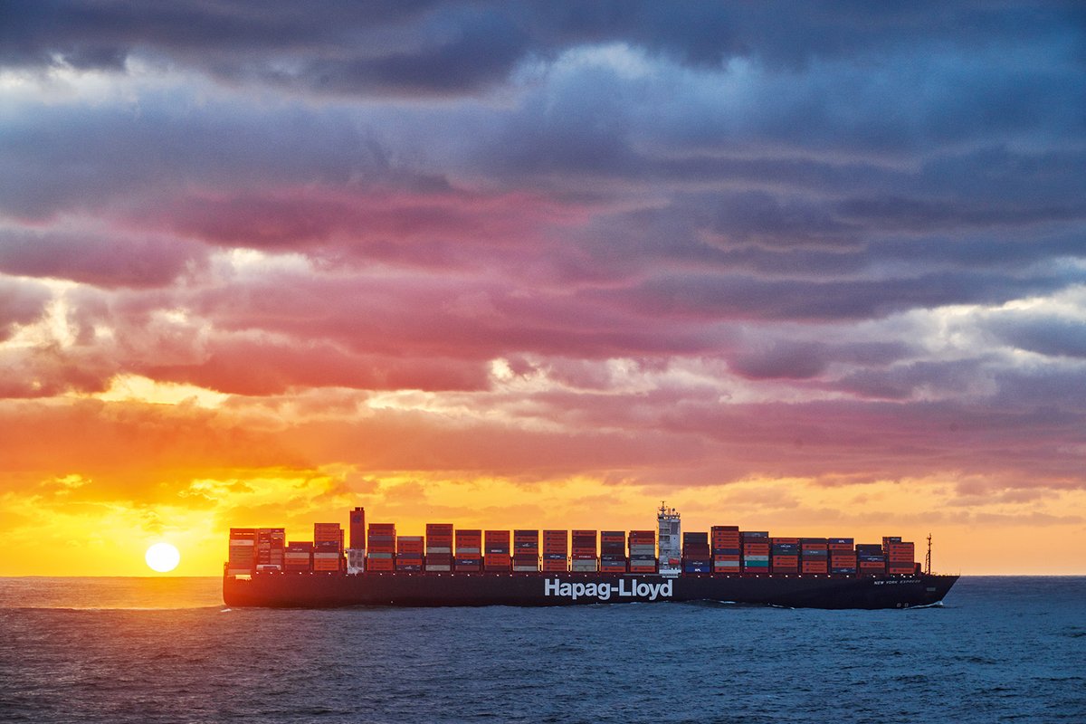 container_news's tweet photo. #Hapag-#Lloyd adds #US #import #demurrage visibility
https://t.co/mbfcO6WENQ https://t.co/mHpC9GSajI