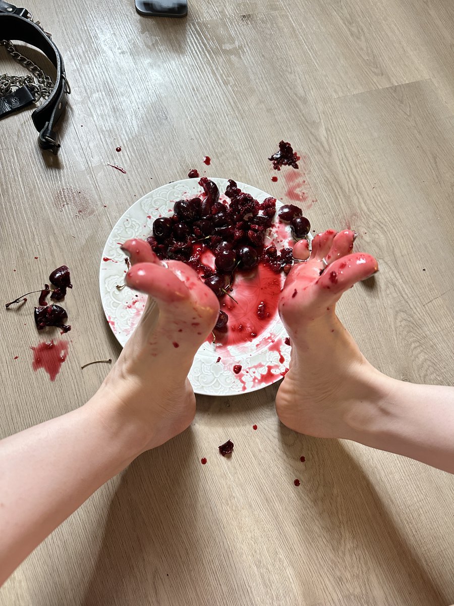 adelemoor_godde's tweet photo. messy hands 🫶 https://t.co/dk0KDOApjk