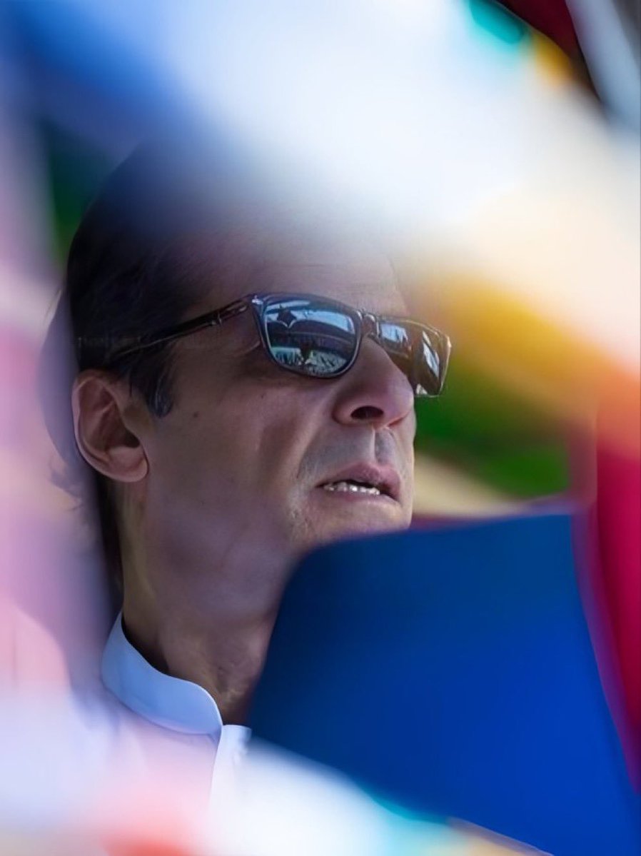 Shawalkhaan011's tweet photo. عمران خان صرف ایک شخص نہیں،
کروڑوں لوگوں کی امید کا نام ہے۔

#ستمبر_مزاحمت_عہد_ہمارا https://t.co/A3fINi958P