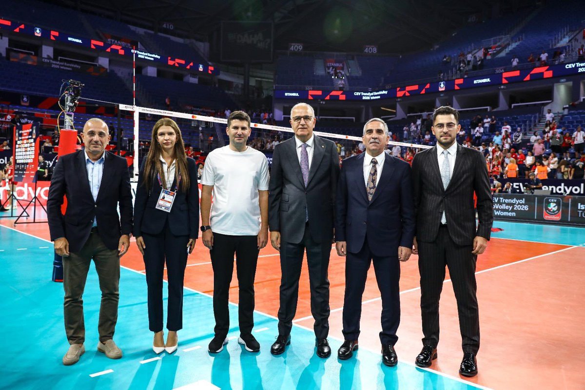 Ulku_Ocaklari's tweet photo. Ülkü Ocakları Genel Başkanımız Sn.Ahmet Yiğit Yıldırım, MHP Genel Başkan Başdanışmanı Sn. Eyüp Yıldız ve Türkiye Voleybol Federasyonu Başkanı Sn. Mehmet Akif Üstündağ ile birlikte Türkiye-Azerbaycan Voleybol müsabakasına katılım sağladı. https://t.co/GBo9kZ4AeY