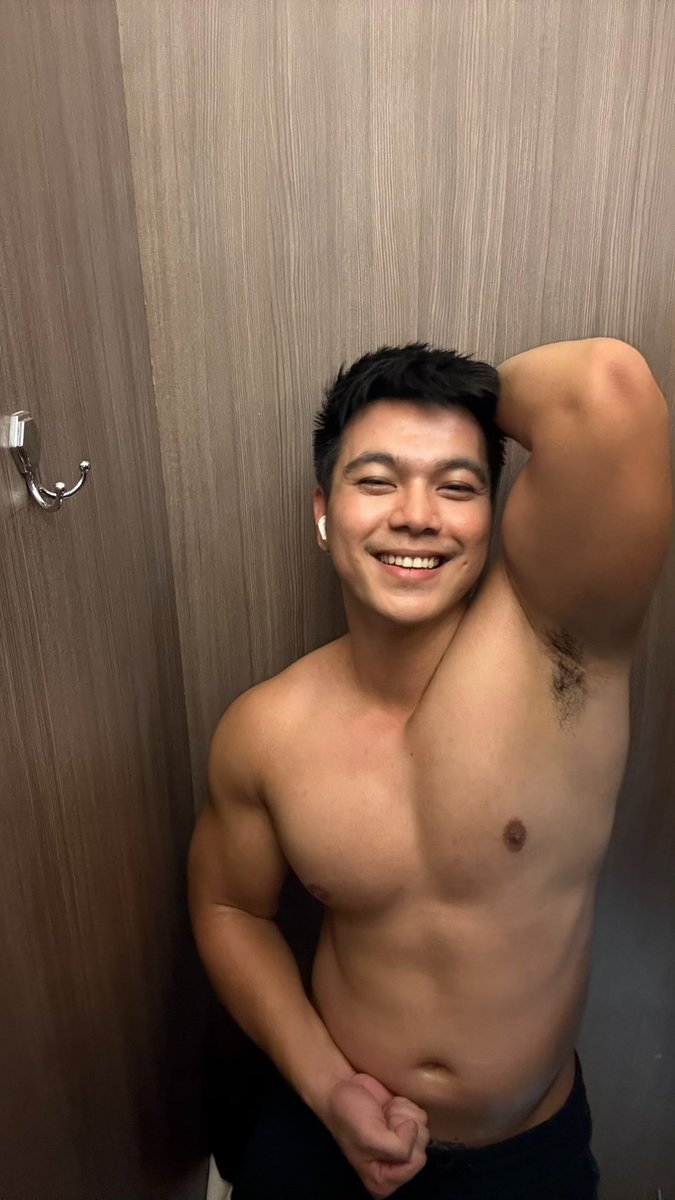 JakeRSPCT's tweet photo. Goodnight 😘 https://t.co/uy8atO8rcI