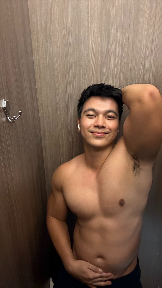 JakeRSPCT's tweet photo. Goodnight 😘 https://t.co/uy8atO8rcI