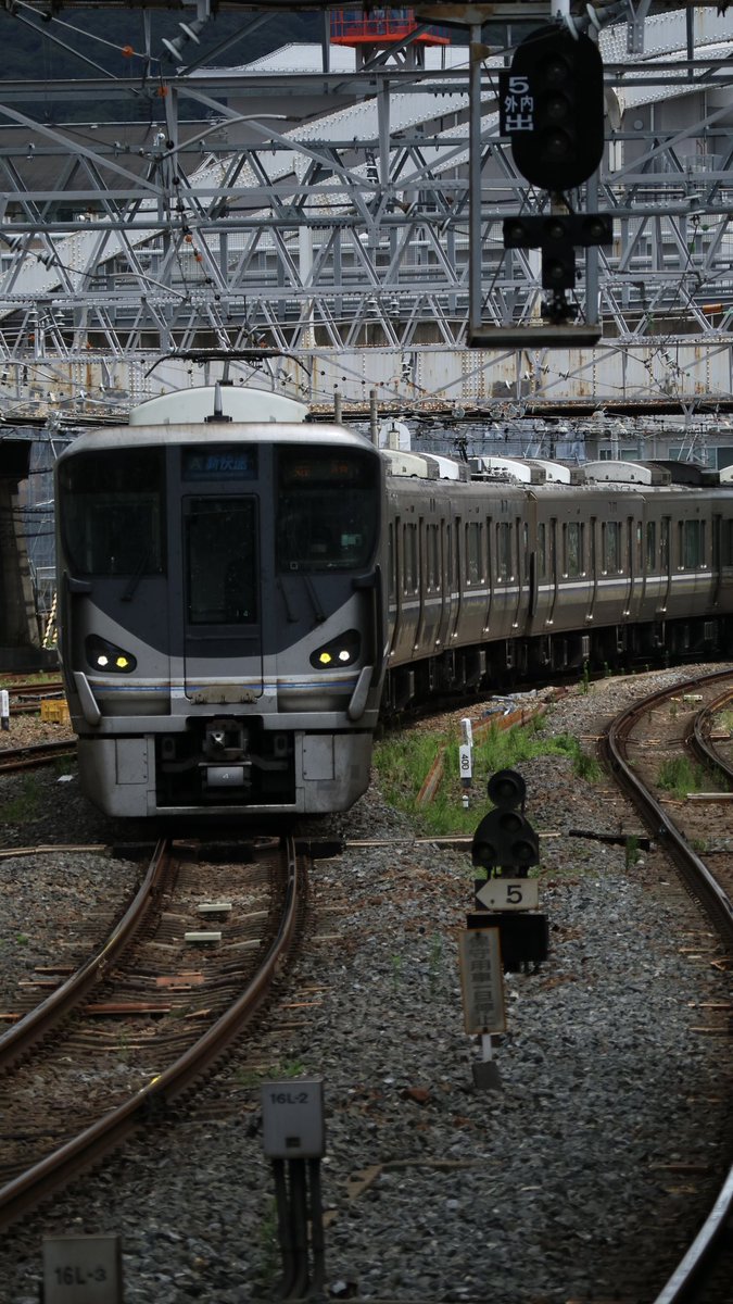 mkk709owo's tweet photo. お気に入りの縦撮りコレクションです
1.近鉄四日市駅
2、3.京都駅
4.大垣駅 https://t.co/fNe4fjq0HG