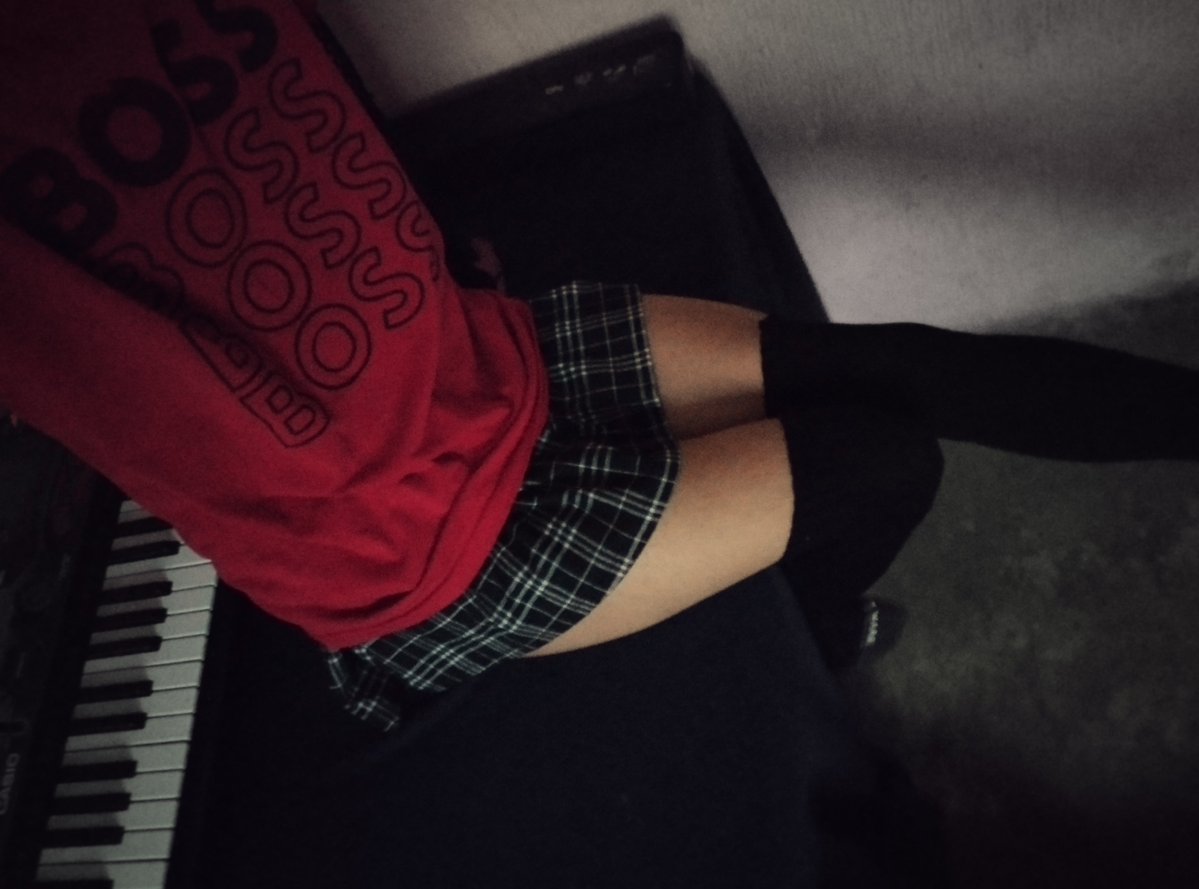 Albert3oev's tweet photo. Hi! Recién empiezo a subir contenido! 
Ando para amigar :3 
#femboy #gay https://t.co/yW3F8bN9VI